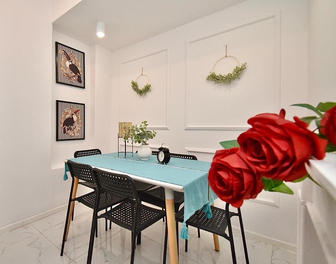 Rental Apartments Aleja Niepodleglosci وارسو المظهر الخارجي الصورة